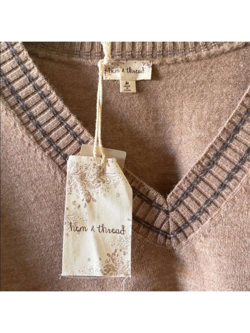 NWT Brown V-Neck Sweater Dark Brown Trim - Picture 2 of 6